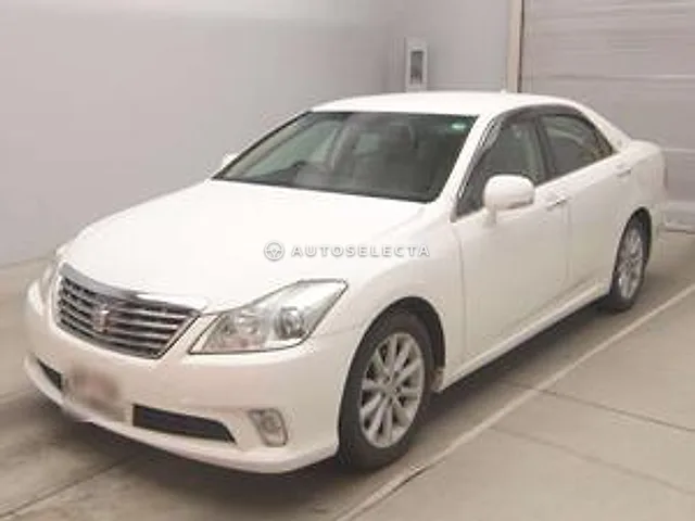 Toyota Crown 2011, auction grade 3