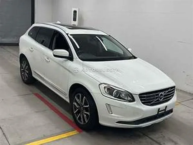 Volvo XC60 2017, auction grade 4