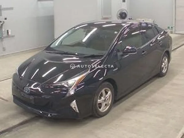 Toyota Prius 2017, auction grade R