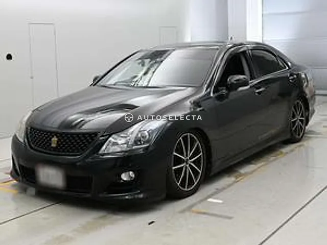 Toyota Crown 2010, auction grade R