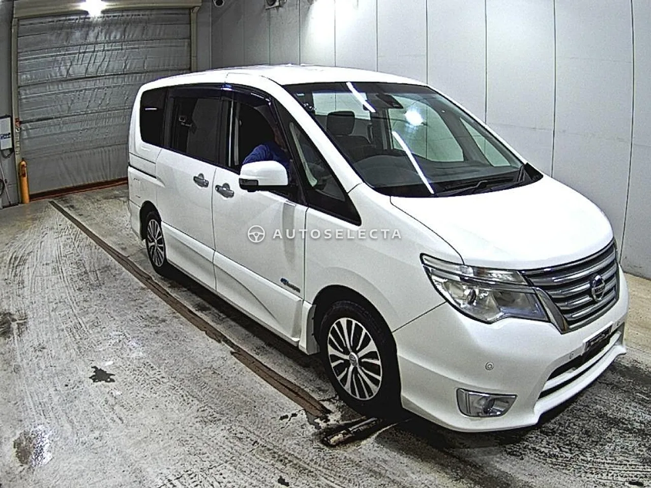 Nissan Serena 2014, photo 1 of 1