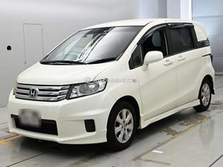 Honda Freed Spike 2011, photo 1 of 1