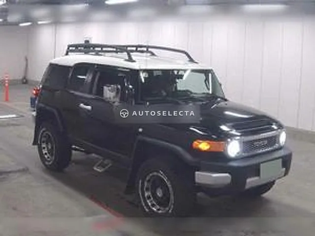 Toyota FJ Cruiser 2010, auction grade 3.5