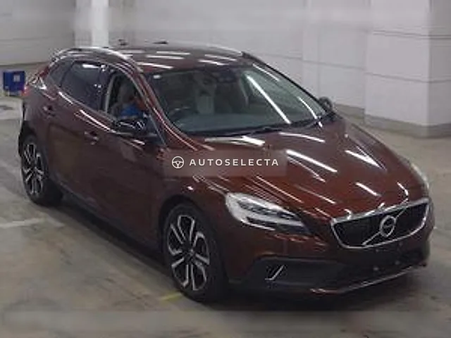 Volvo V40 2017, auction grade 4.5