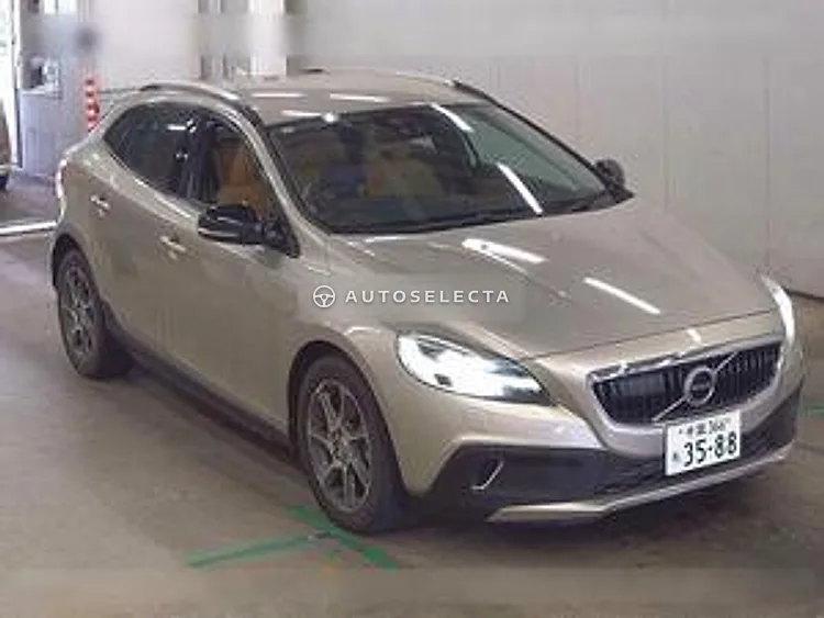 Volvo V40 2017, photo 1 of 6