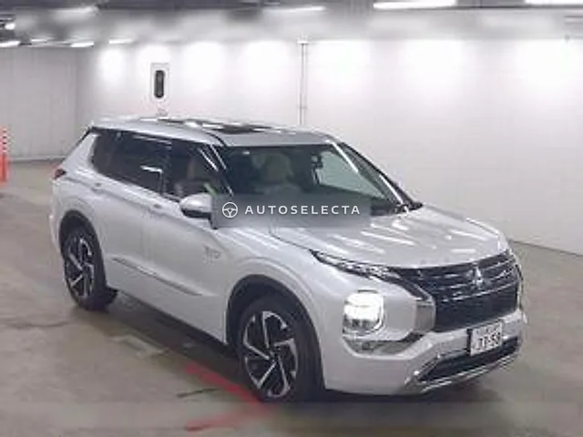 Mitsubishi Outlander PHEV 2022, auction grade 4.5