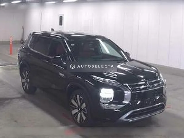 Mitsubishi Outlander PHEV 2024, auction grade 5
