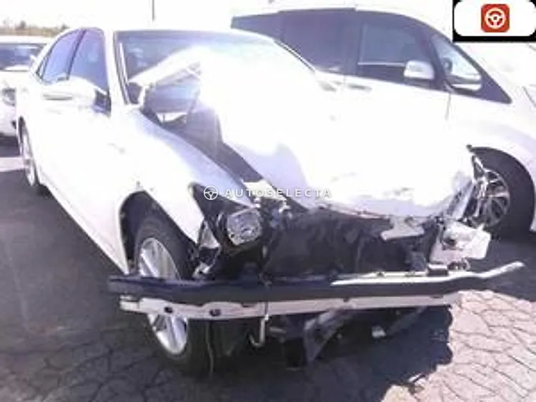 Toyota Crown 2013, photo 1 of 1