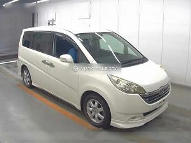 Honda Stepwgn 2005, auction grade 3.5