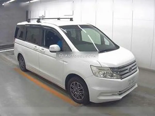 Honda Stepwgn 2014, auction grade 4