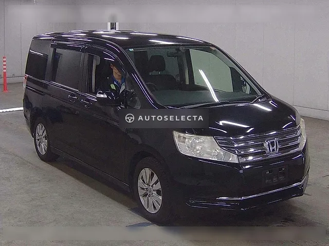 Honda Stepwgn 2012, auction grade 3.5