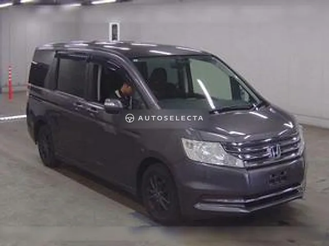 Honda Stepwgn 2014, auction grade 3.5