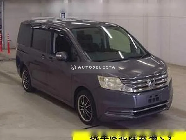 Honda Stepwgn 2013, auction grade 4