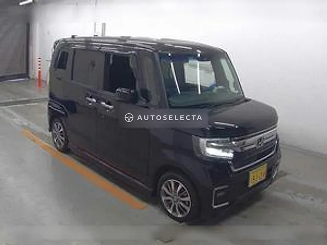 Honda N-BOX Custom 2022