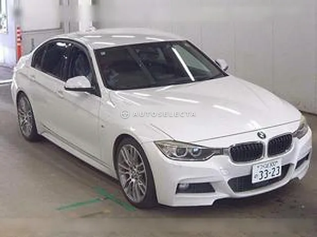 BMW 3 Series 2014, auction grade 4.5