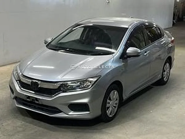 Honda Grace 2019, auction grade 3.5