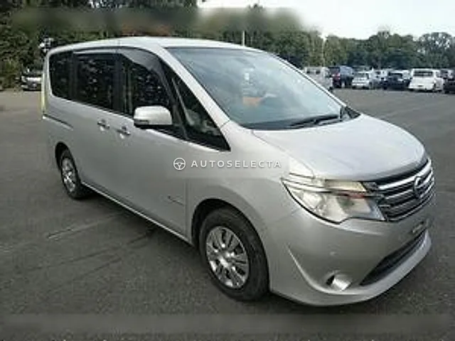 Nissan Serena 2015