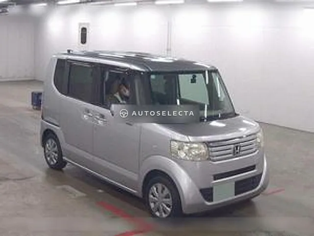 Honda N-BOX 2014, auction grade 3