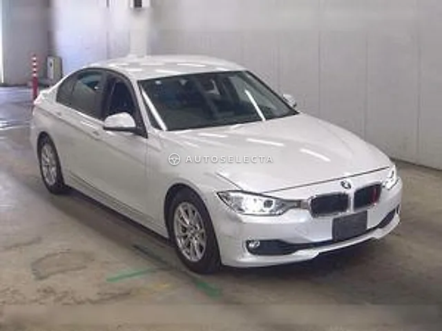 BMW 3 Series 2013, auction grade 3