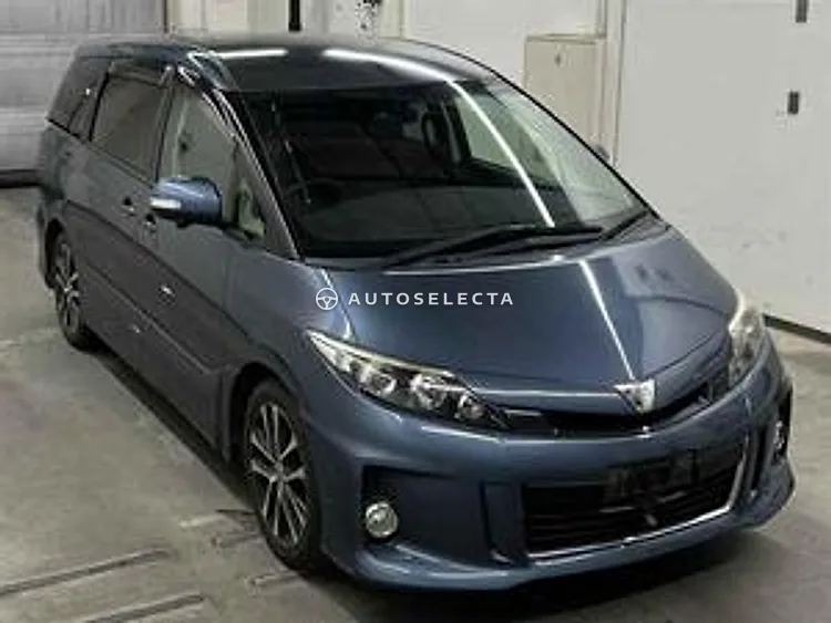 Toyota Estima 2014, photo 1 of 1
