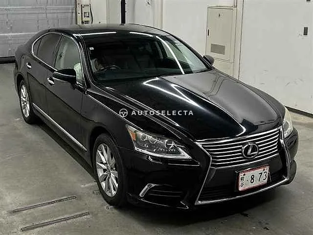 Lexus LS 2013, auction grade 3
