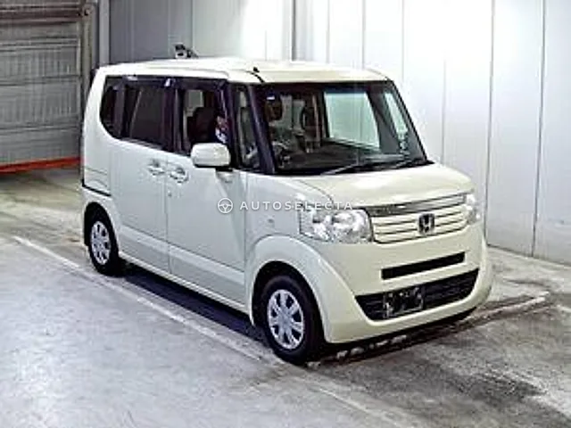 Honda N-BOX 2012, auction grade R