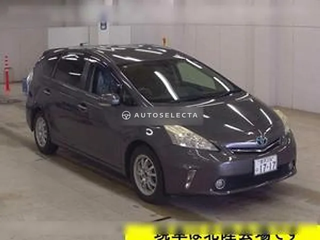 Toyota Prius Alpha 2013, auction grade 3.5
