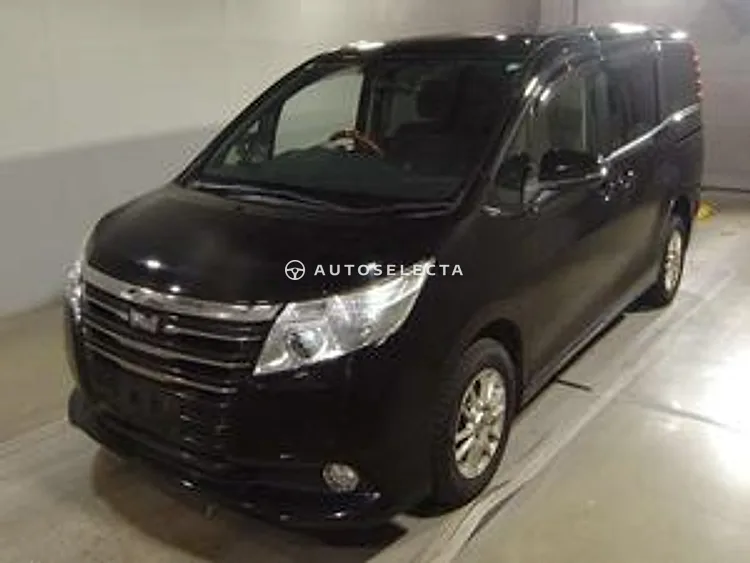 Toyota Noah 2015, photo 1 of 1