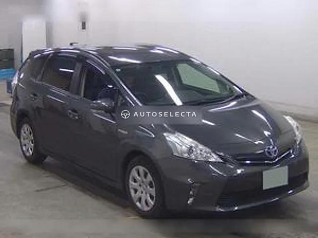 Toyota Prius Alpha 2012, auction grade 3.5
