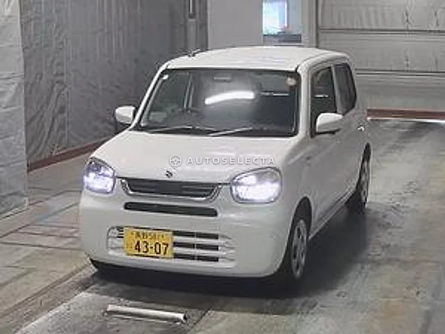 Suzuki Alto 2025, auction grade 5