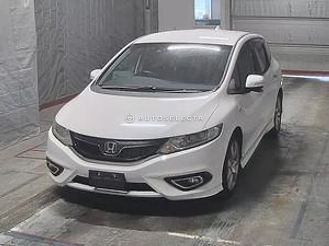 Honda Jade 2016, auction grade 4