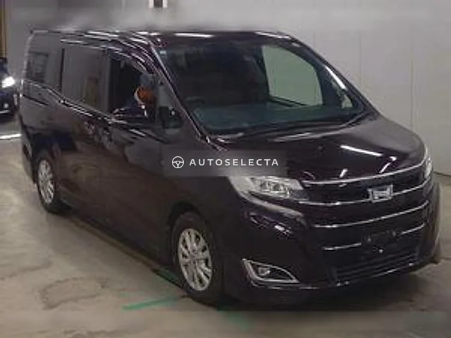 Toyota Noah 2017, auction grade 4.5