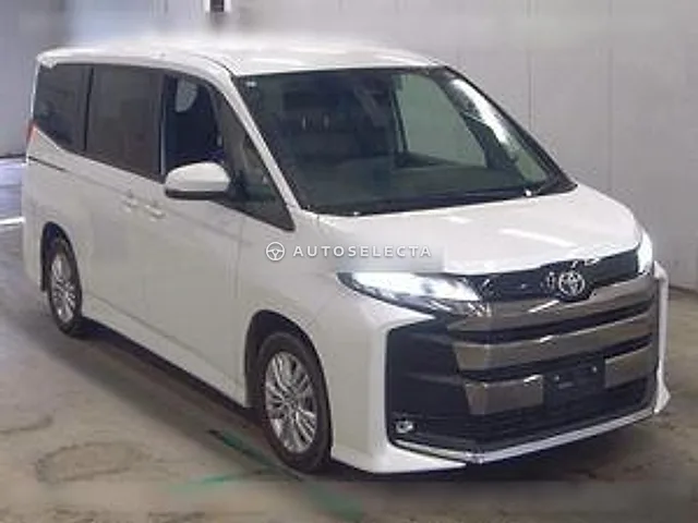 Toyota Noah 2022, auction grade 4.5