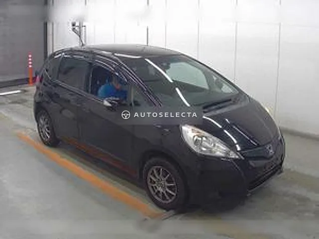 Honda Fit 2011, auction grade 3.5