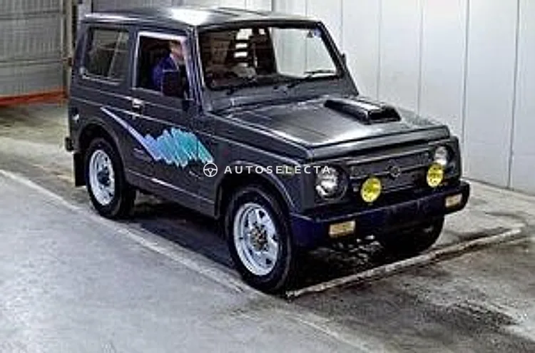 Suzuki Jimny 1992, photo 1 of 5