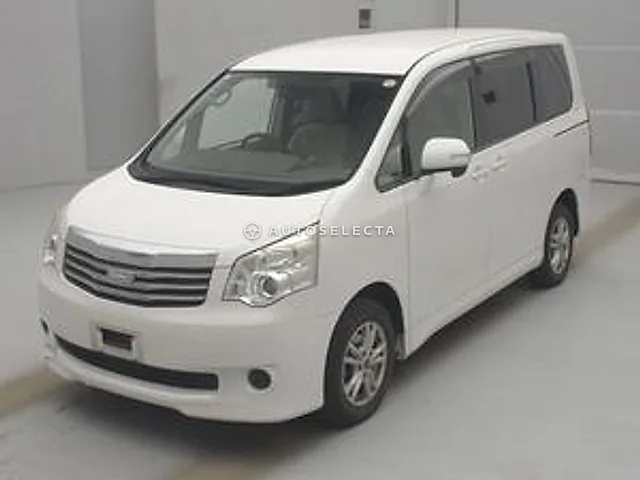 Toyota Noah 2011, auction grade 3.5