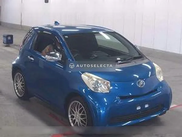 Toyota iQ 2010, auction grade 4