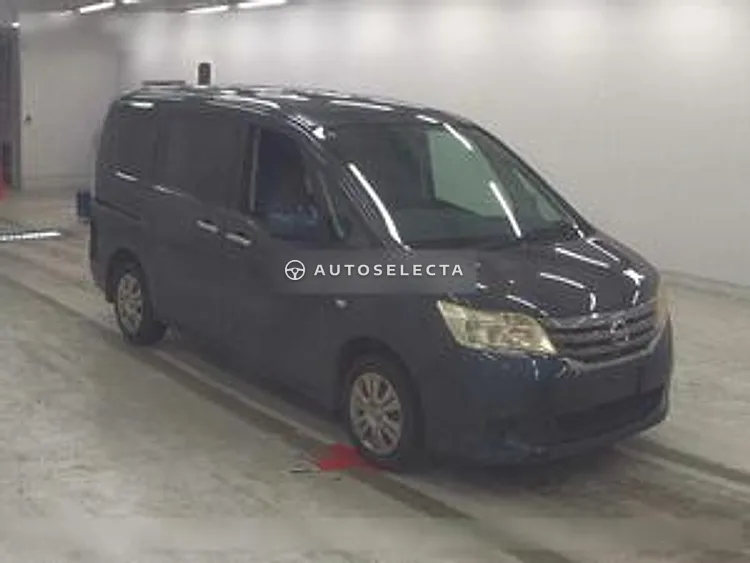 Nissan Serena 2011, photo 1 of 1
