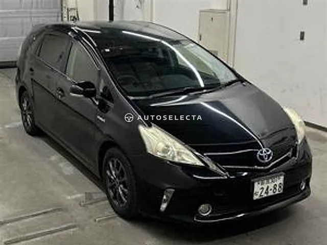 Toyota Prius Alpha 2012, auction grade 3.5