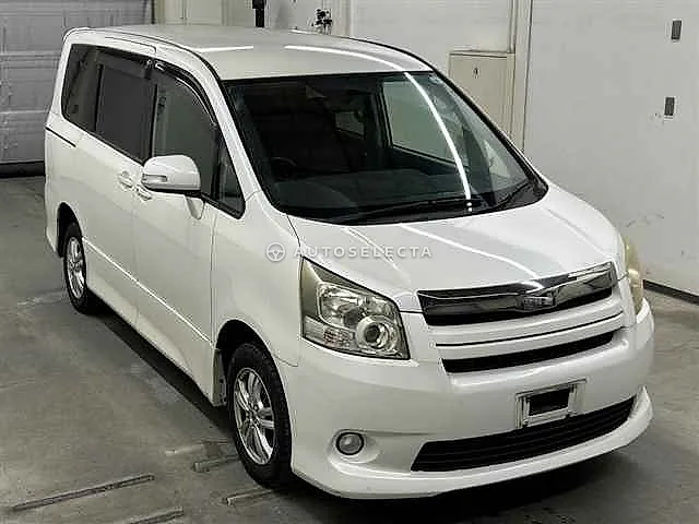 Toyota Noah 2007, auction grade 3.5
