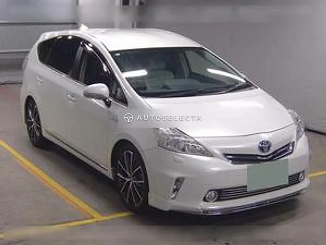 Toyota Prius Alpha 2012, auction grade 4.5