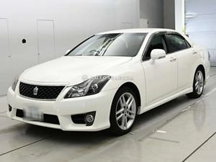 Toyota Crown 2012, photo 1 of 1