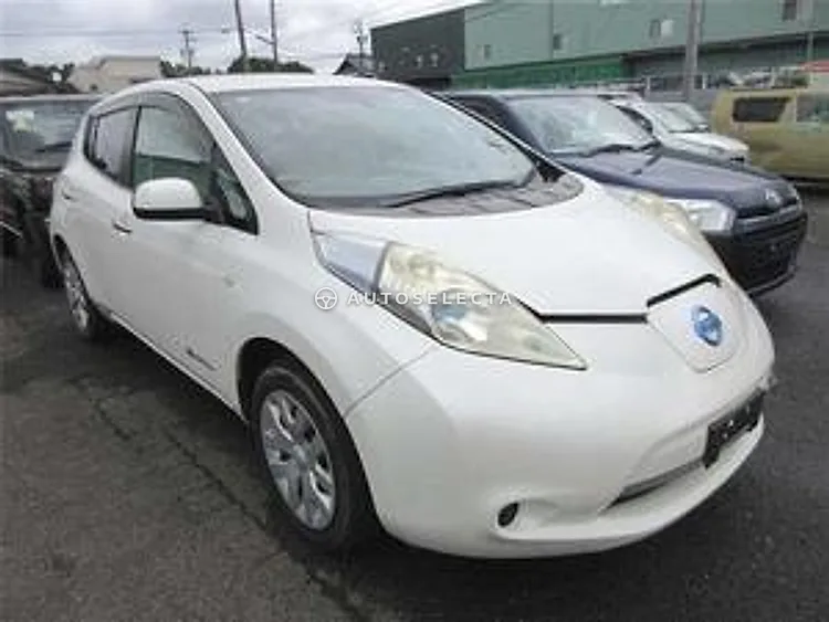 Nissan Leaf 2013, photo 1 of 1