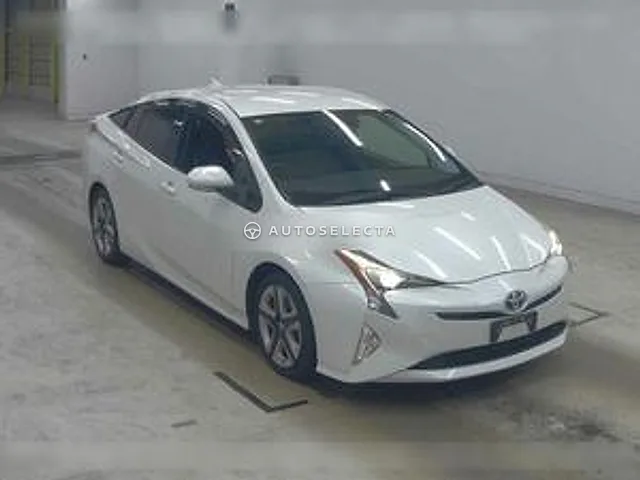 Toyota Prius 2016, auction grade 4