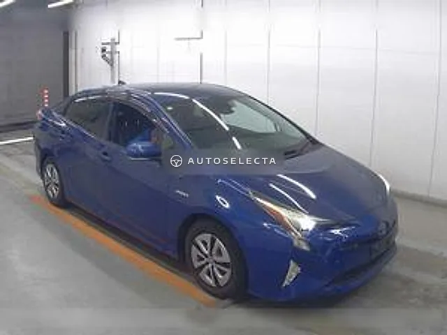 Toyota Prius 2016, auction grade 3.5