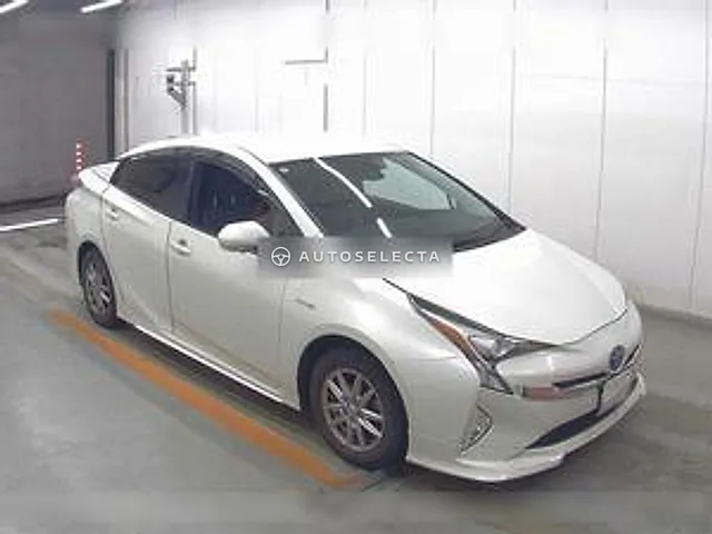 Toyota Prius 2018, auction grade 3