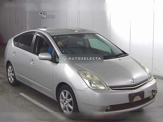 Toyota Prius 2005, auction grade R