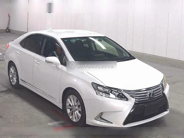 Lexus HS 2013, auction grade 4