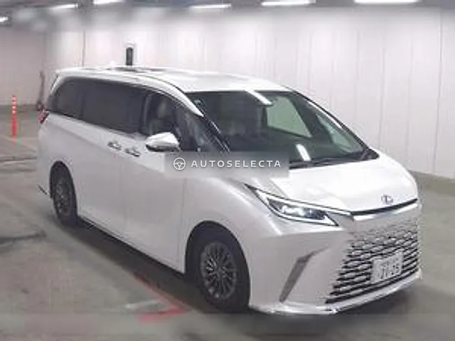 Lexus LM 2025, auction grade 4.5