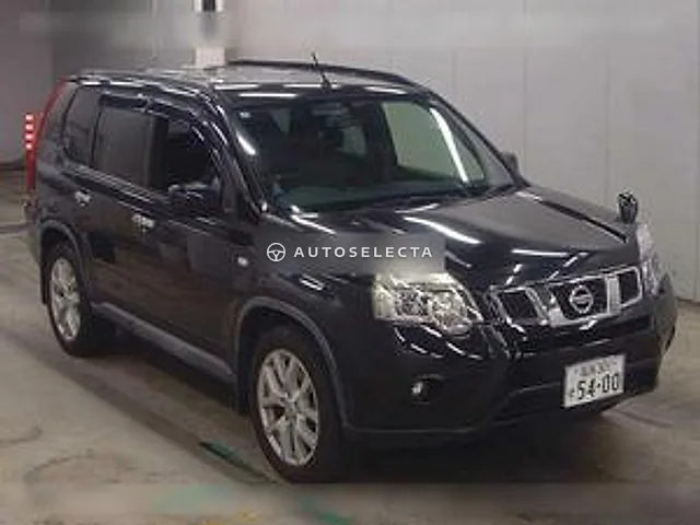 Nissan X-Trail 2013, auction grade 4